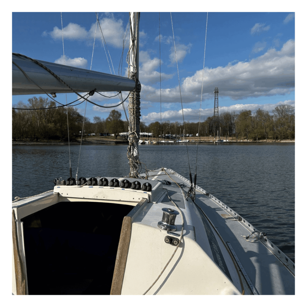 Erster Ausflug auf dem Segelboot.